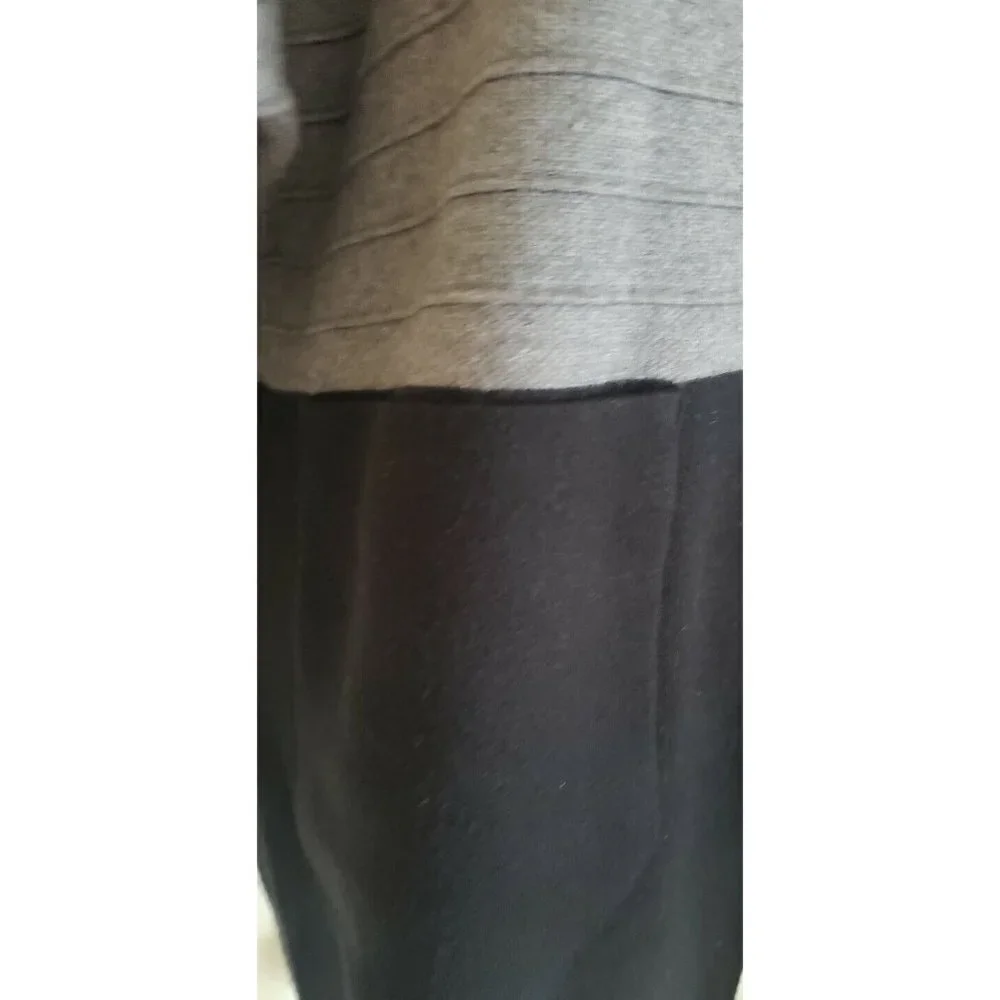 NWT ROMIMONA WOMEN'S BLACK GREY ZIPPER CLOSURE SWEATER TOP CARDIGAN SMALL - Picture 4 of 10